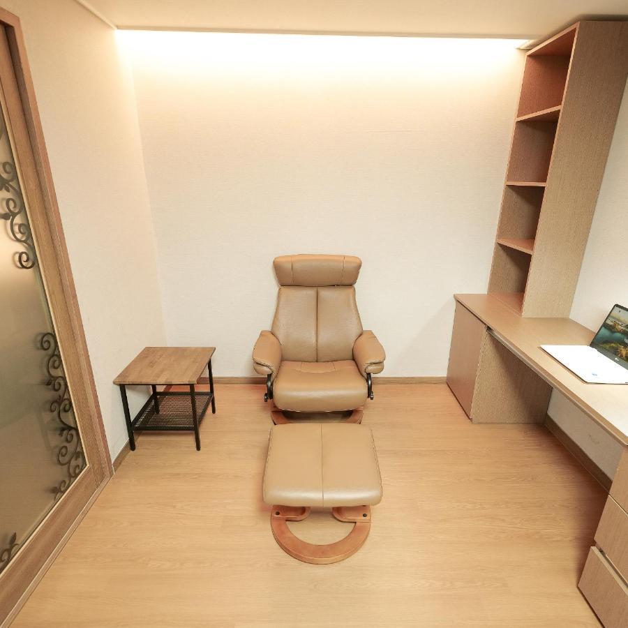 Residence Hotel K Okpo Geoje Ngoại thất bức ảnh