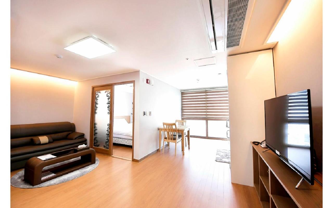 Residence Hotel K Okpo Geoje Ngoại thất bức ảnh